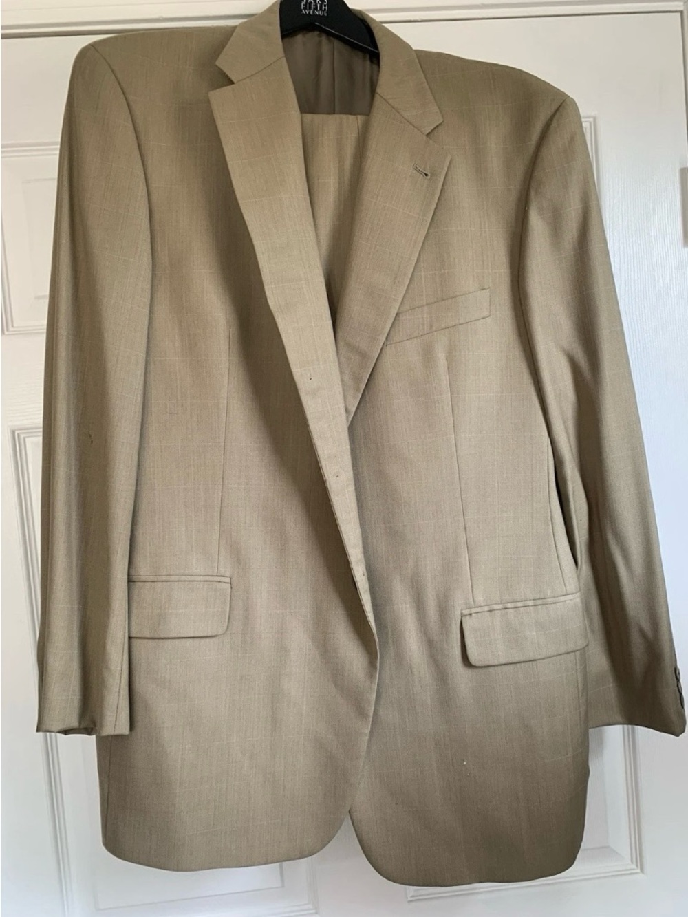 Joseph Abboud 2-Piece Suit – 100% Wool – Size 44L / W38
